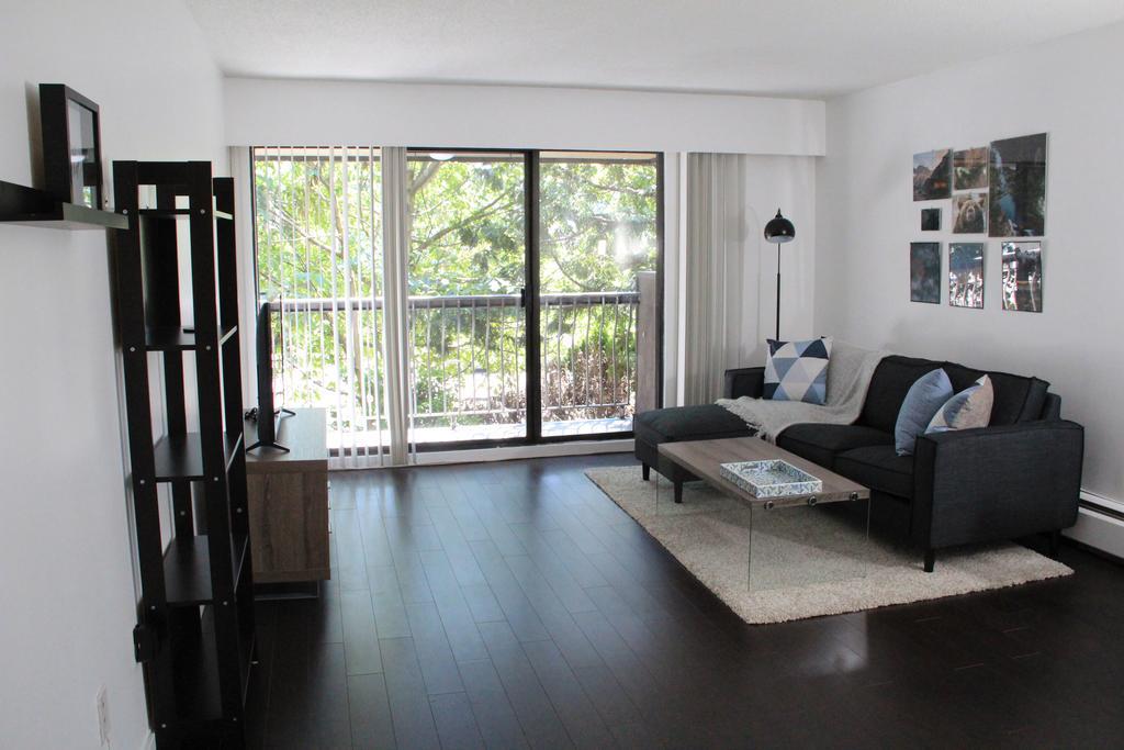 Twelve Oaks By Marquee Vancouver Bagian luar foto